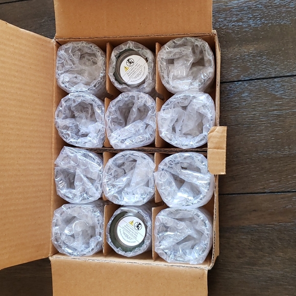 Hosley clear glass tea light candle holders set of 12 - Picture 5 of 6